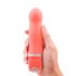 B SWISH Bdesired Deluxe - vibrator cu cap proeminent (coral) 